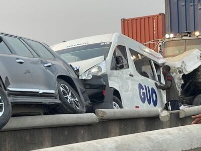 One killed in multiple accidents on Kara Bridge, motorists groan in gridlock