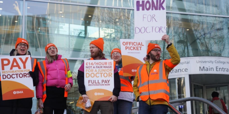 Doctors in England start historic four-day strike over pay