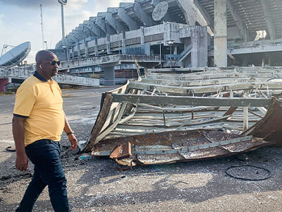 Sports Minister closes Lagos stadium over fallen mast