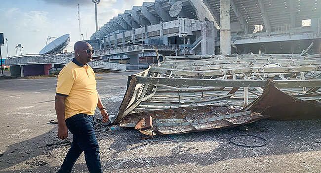 Sports Minister closes Lagos stadium over fallen mast