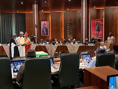 Buhari chairs valedictory session of FEC meeting in presidential villa