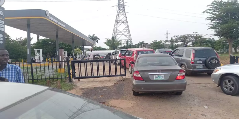 Fuel queues resurface as Tinubu announces subsidy removal