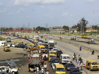 4-Dead-As-Lagos-Task-Force-Touts-Clash-At-Mile-2