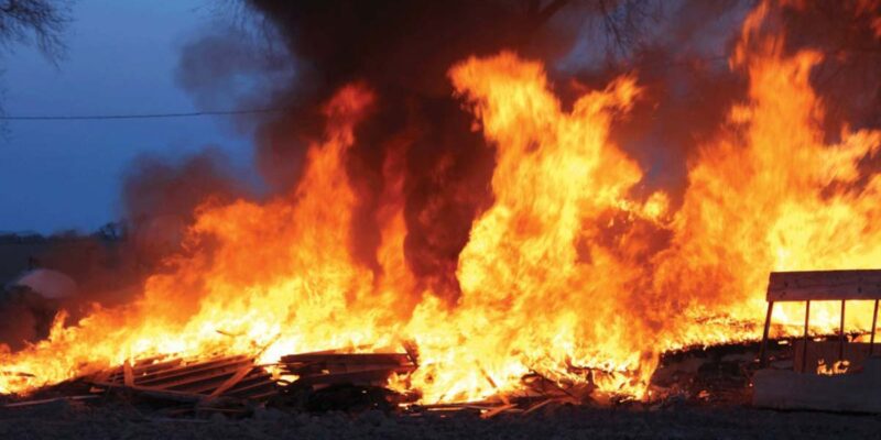 Explosion-Rocks-Rivers-Assembly