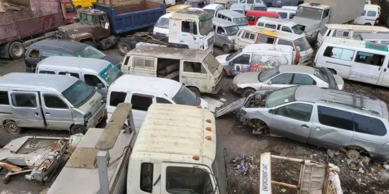 Lagos-Govt-Removes-Over-200-Unregistered-Vehicles-Off-Roads