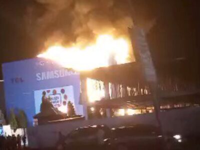 Fire-Razes-Samsung-Plaza-In-Abuja