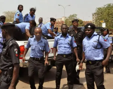 Security-Operatives-Arrest-30-Suspected-Yahoo-Boys-In-Anambra