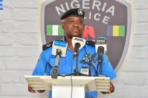 Nigerians-react-as-police-declare-no-gree-for-anybody-dangerous